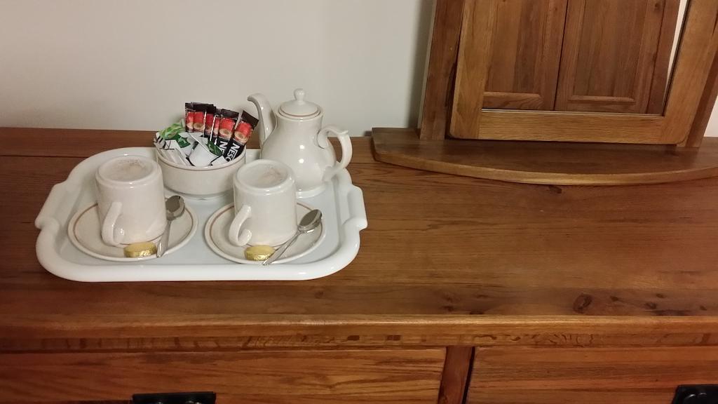 Roosecote Guest House Барроу-ин-Фернесс Номер фото